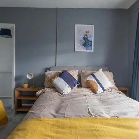 Oldroyds Stays - Cosy For 6 Close To Leeds In Beeston With Super Speed Free Wifi & On Street Free Parking Hébergement de vacances *