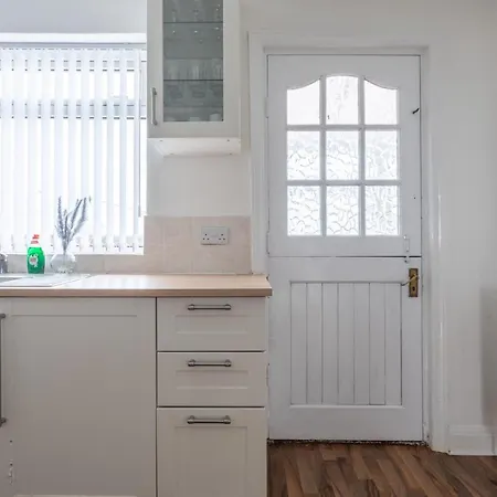 Oldroyds Stays - Cosy For 6 Close To Leeds In Beeston With Super Speed Free Wifi & On Street Free Parking 리즈