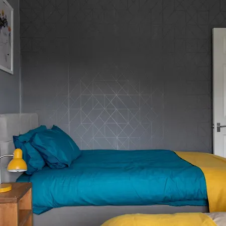Hébergement de vacances Oldroyds Stays - Cosy For 6 Close To Leeds In Beeston With Super Speed Free Wifi & On Street Free Parking Leeds (West Yorkshire)
