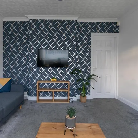 Oldroyds Stays - Cosy For 6 Close To Leeds In Beeston With Super Speed Free Wifi & On Street Free Parking *